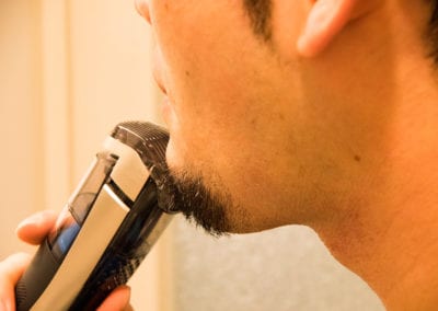 How To Use An Electric Razor